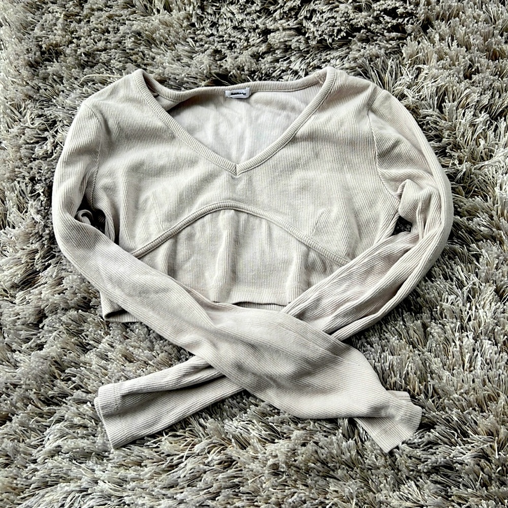 Garage Cropped Light Nude Crop Top With V Neck Line